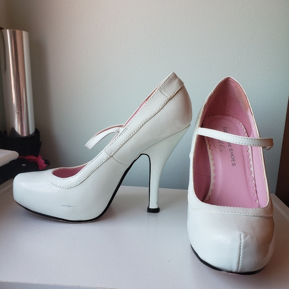 Retro Pin-up Style White Mary Jane Platform Heels, 6 - Picture 2 of 9